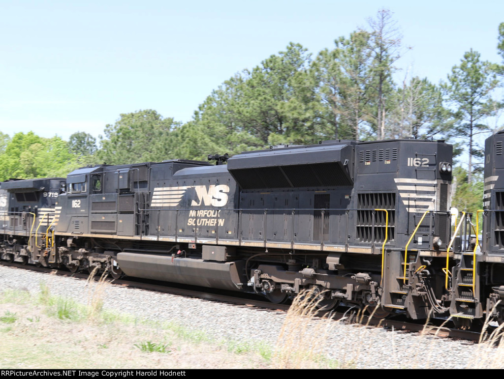 NS 1162